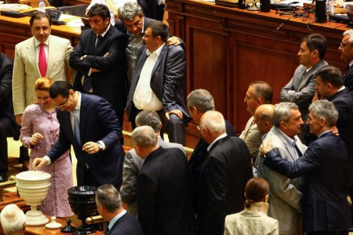 roumanie-parlement-desaccord-budget-2014