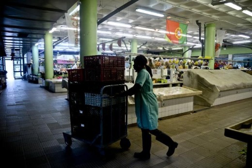 un-marche-traditionnel-dans-le-centre-de-lisbonne