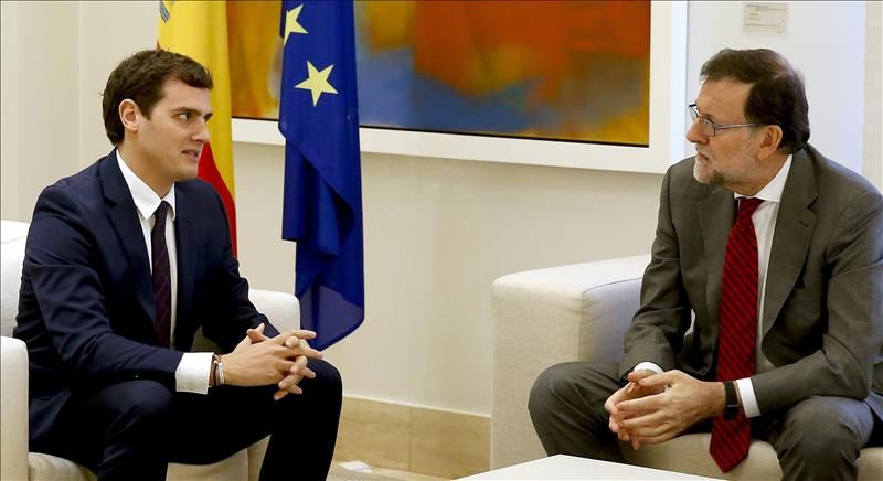 Espagne : les conservateurs et les centristes s’allient pour sortir le pays de la crise