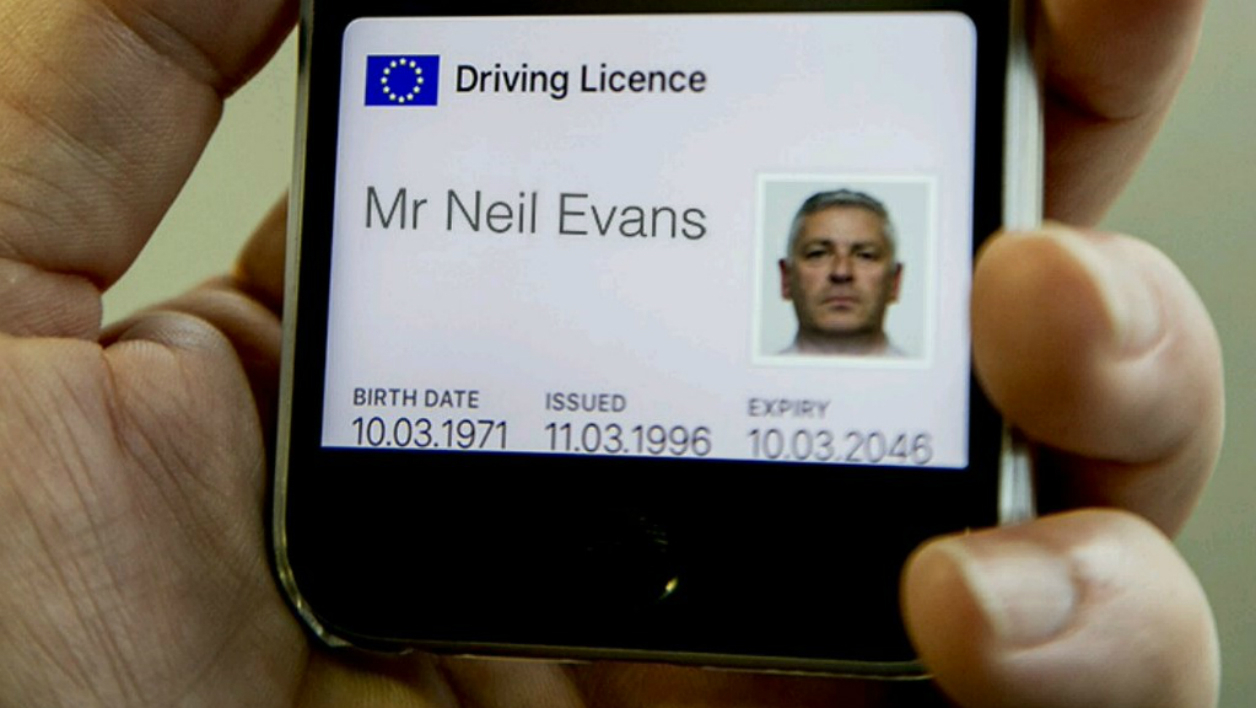 Grande-Bretagne : Bientôt un permis de conduire sur smartphone