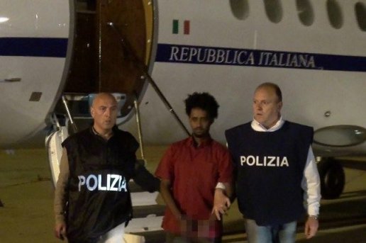 Un grand passeur de migrants extradé du Soudan vers l’Italie
