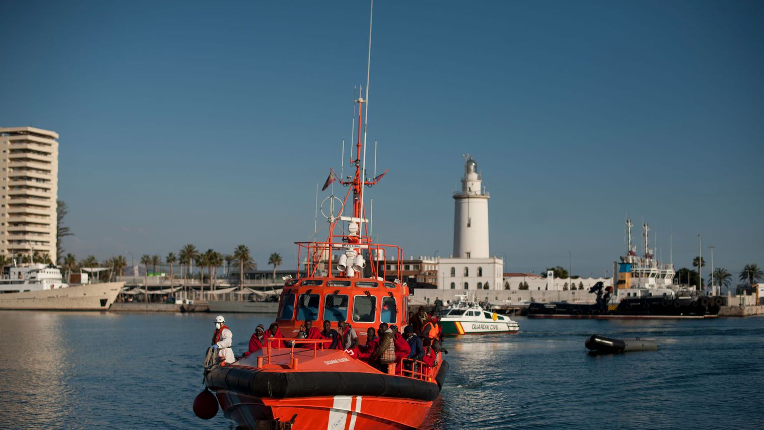 Méditerranée: Des milliers de migrants secourus en quelques jours