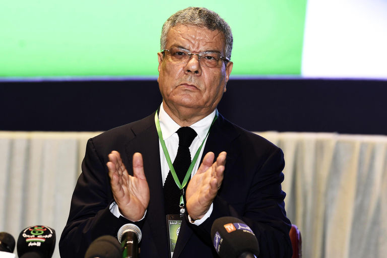 Les S.G du FLN, le parti au pouvoir en Algérie, jette l’éponge
