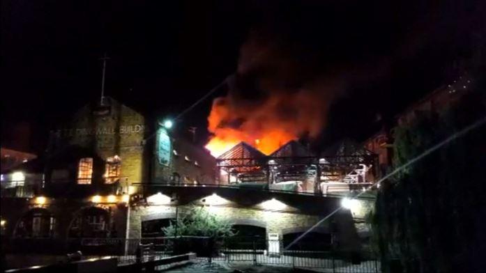 Incendie dans le marché londonien de Camden Lock