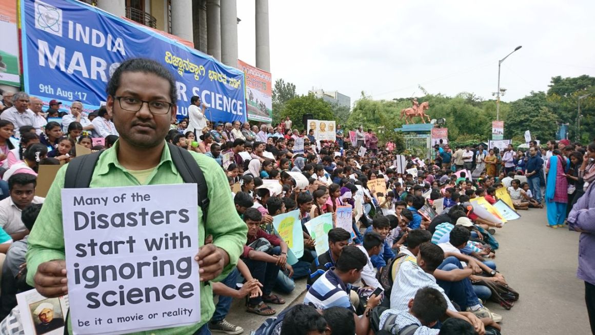 Les scientifiques indiens protestent contre les dérives religieuses soutenues par le gouvernement