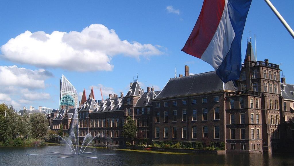 Pays-Bas : les électeurs votent contre la loi sur la surveillance des télécommunications