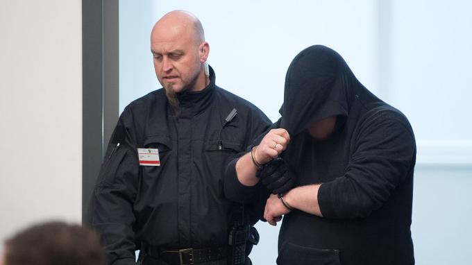 La justice allemande condamne huit extrémistes anti-réfugiés pour terrorisme