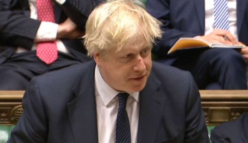 Royaume-Uni : Boris Johnson annonce un durcissement des mesures pour lutter contre le Covid-19