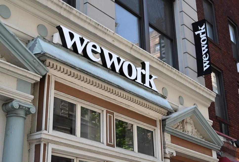 Le géant des bureaux partagés WeWork annonce la suppression de 2.400 emplois