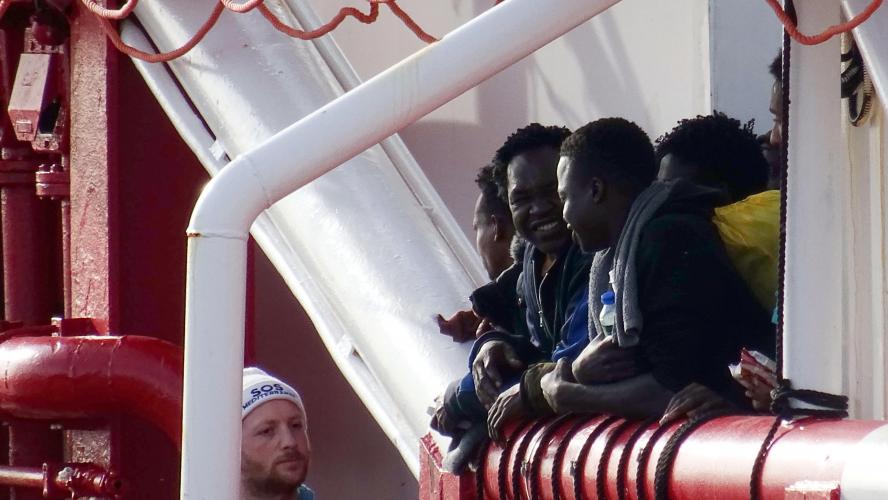 Méditerranée : Le navire «Ocean Viking» recueille 274 migrants au large de la Libye