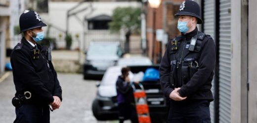 Covid-19 : Le Royaume-Uni rabaisse son niveau d’alerte
