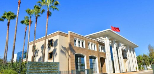 Alger rompt ses relations diplomatiques avec Rabat