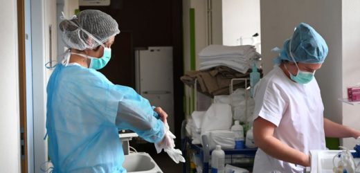 Covid-19 : les hospitalisations toujours en hausse en France