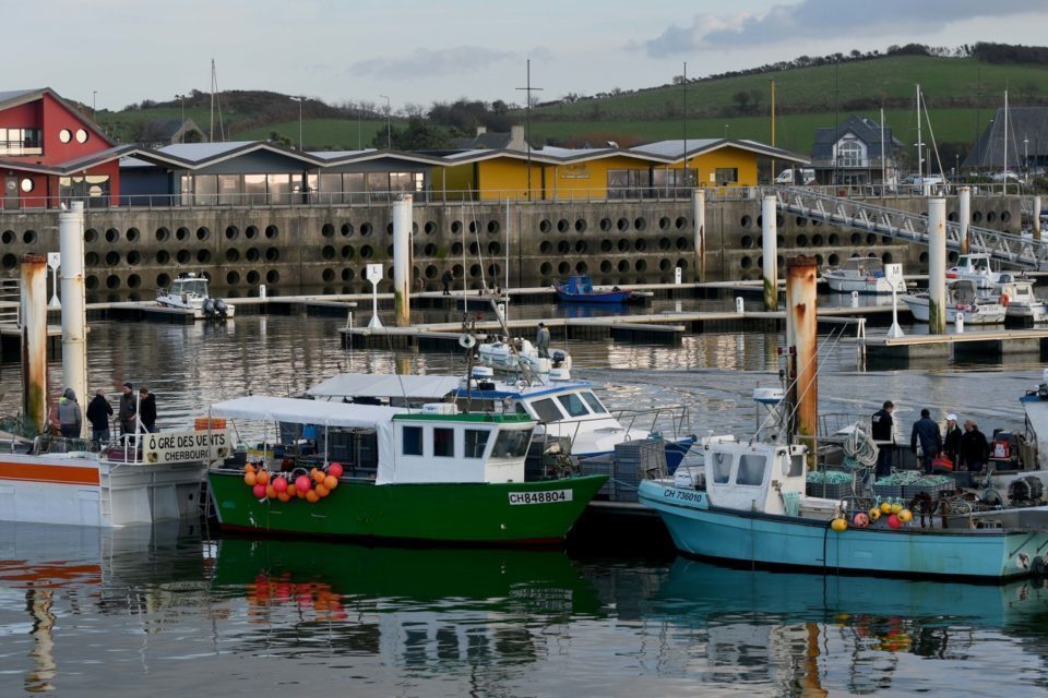 Pêche post-Brexit : Guernesey accorde 40 licences aux navires français