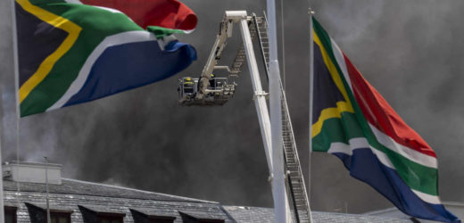 Afrique du Sud : Un violent incendie se déclare dans l’enceinte du Parlement du Cap