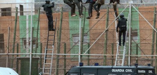 Entrée massive de migrants dans l’enclave espagnole de Melilla