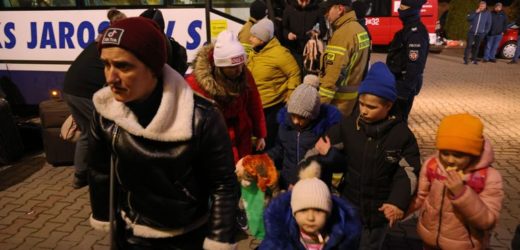 Guerre en Ukraine : les pays frontaliers et l’UE face à la crise des réfugiés