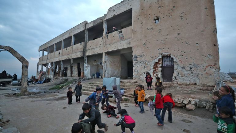 Syrie : Inquiétudes sur le sort d’une centaine d’enfants disparus après l’attaque d’une prison par l’EI