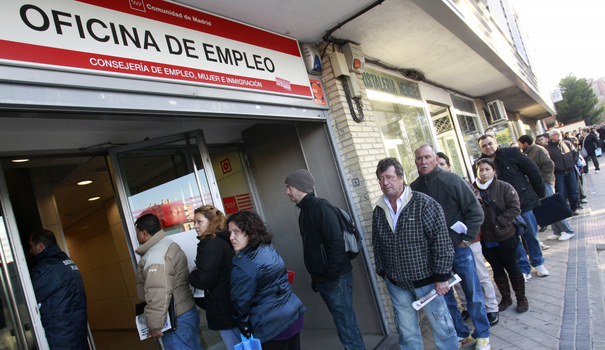 Espagne : le nombre de chômeurs repasse sous la barre des trois millions