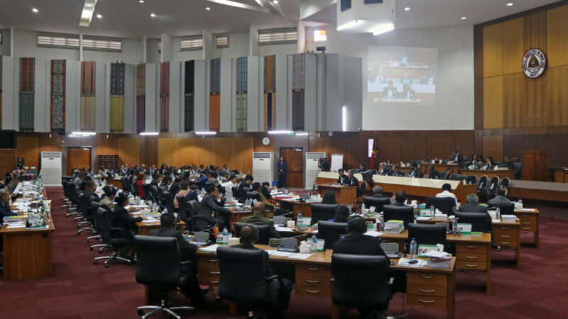 Timor-Leste : Indignation de la société civile face à l’achat de véhicules de luxe pour les députés